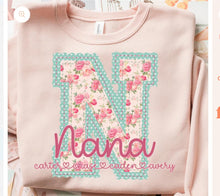 Load image into Gallery viewer, * CUSTOM ** Sweet Vintage Name w/ names under inital Adult Shirt
