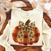 Load image into Gallery viewer, Pumpkin with Bow Faux Yarn Shirt Adult
